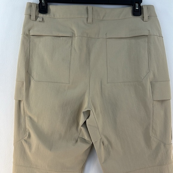 Lululemon Utilitarian Cargo Pants - Picture 5 of 9
